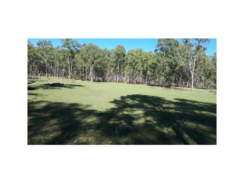 425 Randles Road, Bororen QLD 4678
