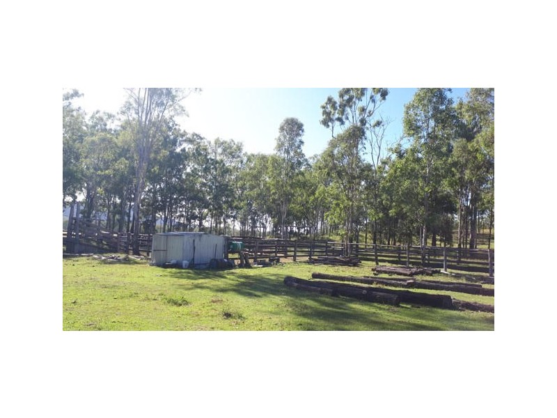 425 Randles Road, Bororen QLD 4678