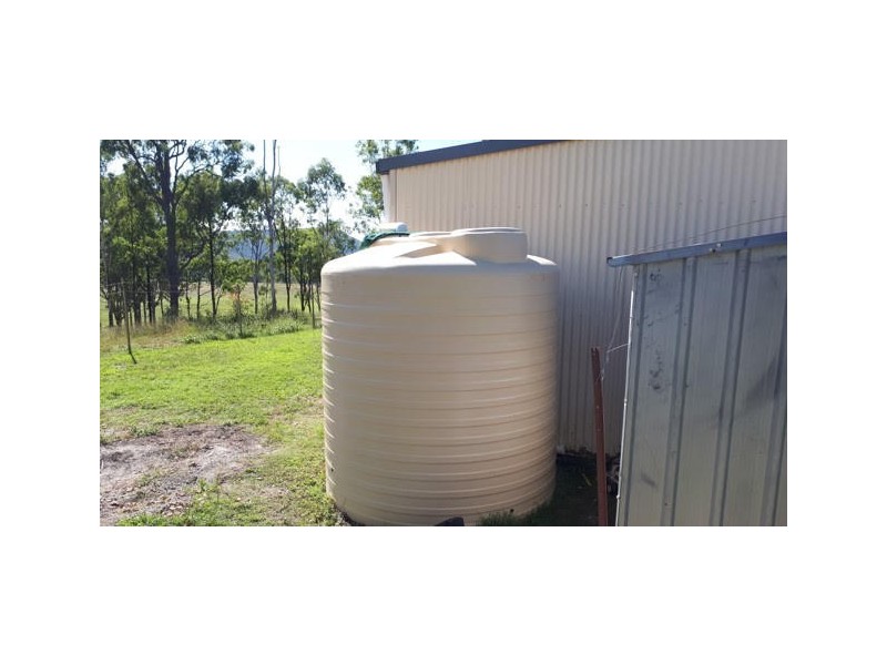 425 Randles Road, Bororen QLD 4678