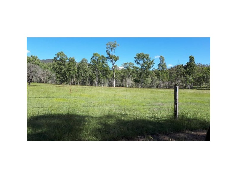 425 Randles Road, Bororen QLD 4678
