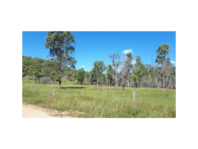 425 Randles Road, Bororen QLD 4678