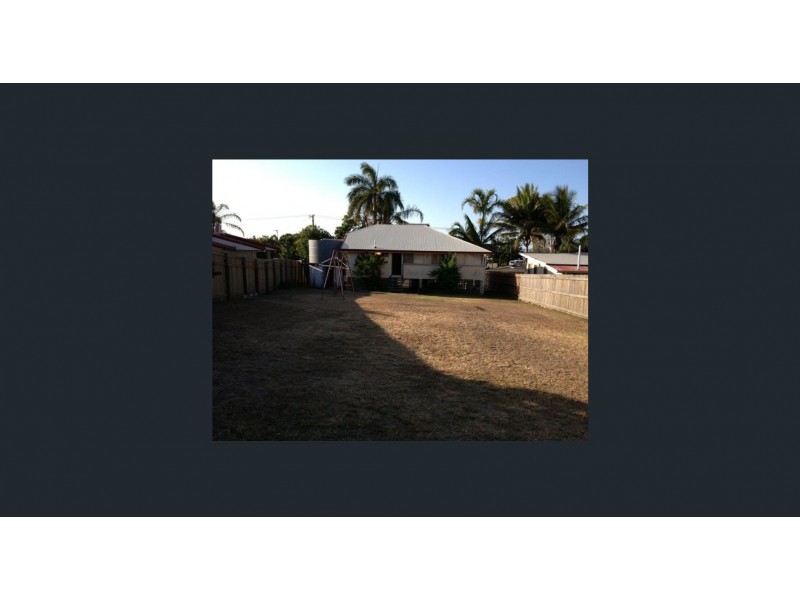 13 Beach Ave, Tannum Sands QLD 4680