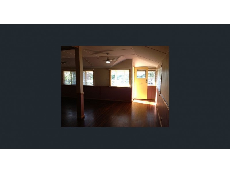 13 Beach Ave, Tannum Sands QLD 4680
