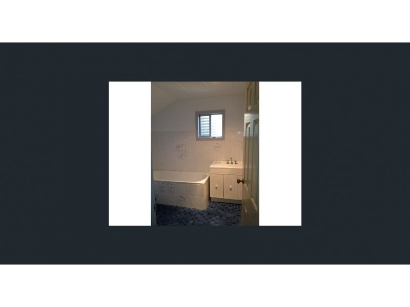 13 Beach Ave, Tannum Sands QLD 4680