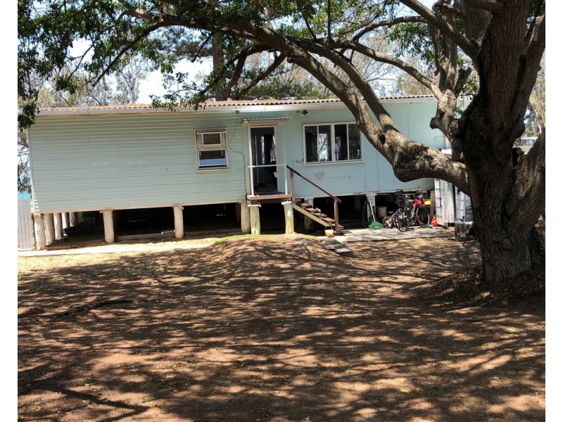 4 The Oaks Road, Tannum Sands QLD 4680