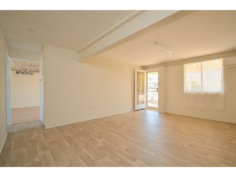 69 Booth Avenue, Tannum Sands QLD 4680