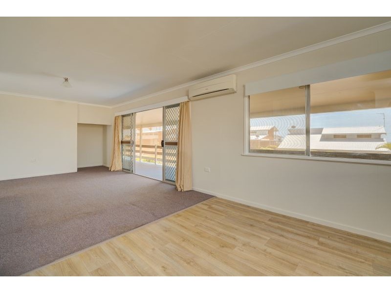 69 Booth Avenue, Tannum Sands QLD 4680