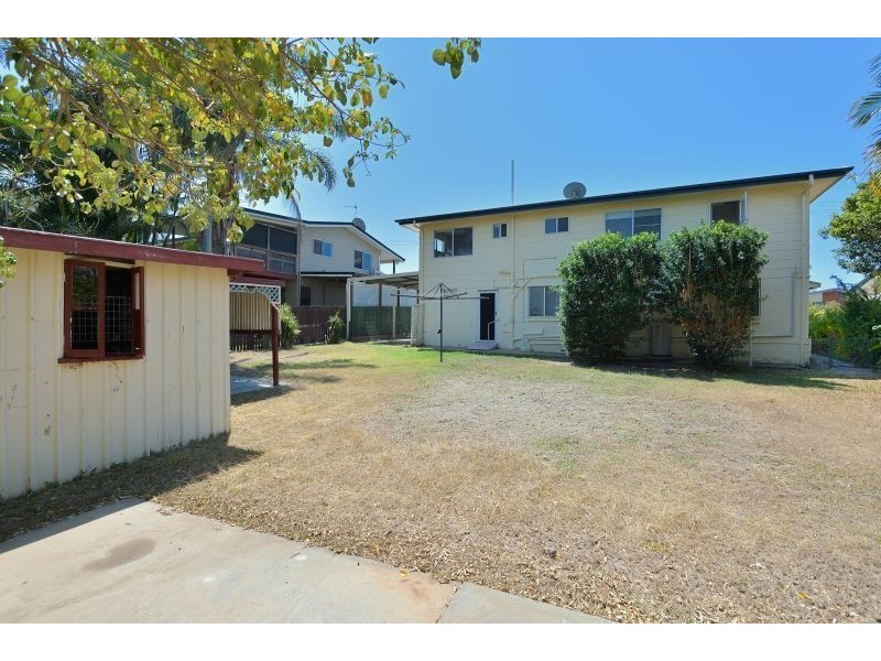 69 Booth Avenue, Tannum Sands QLD 4680