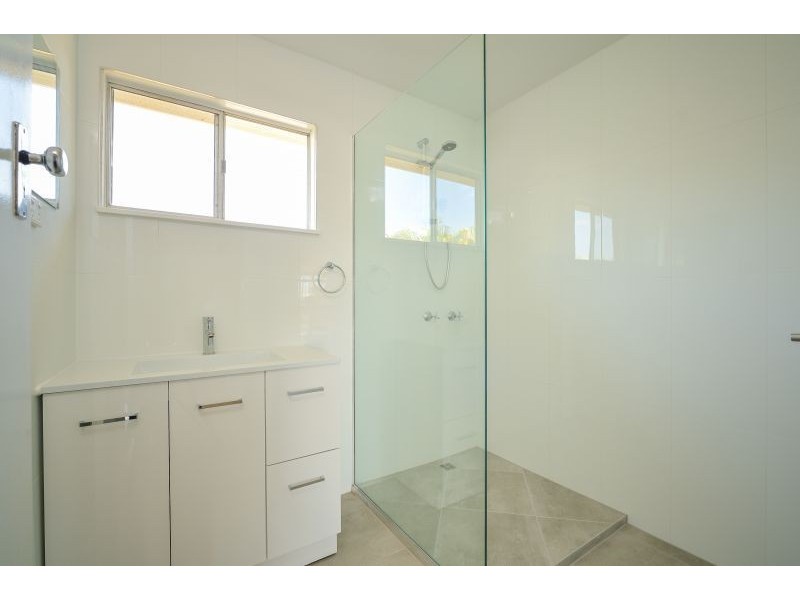 69 Booth Avenue, Tannum Sands QLD 4680