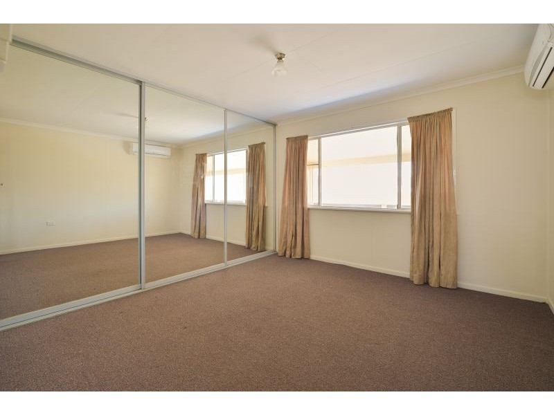 69 Booth Avenue, Tannum Sands QLD 4680
