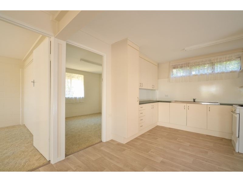 69 Booth Avenue, Tannum Sands QLD 4680