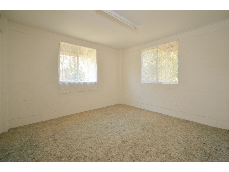 69 Booth Avenue, Tannum Sands QLD 4680
