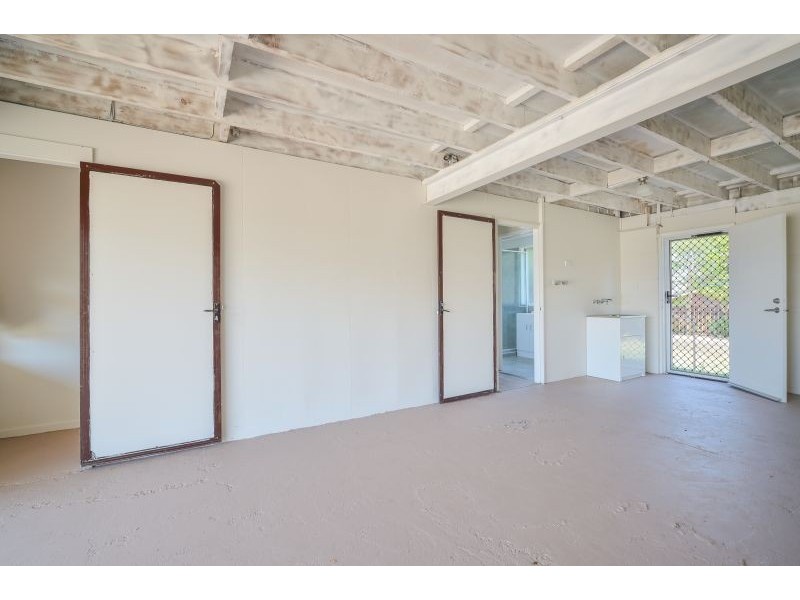 69 Booth Avenue, Tannum Sands QLD 4680