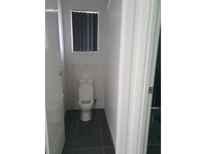 57 Briffney Street, Kirkwood QLD 4680