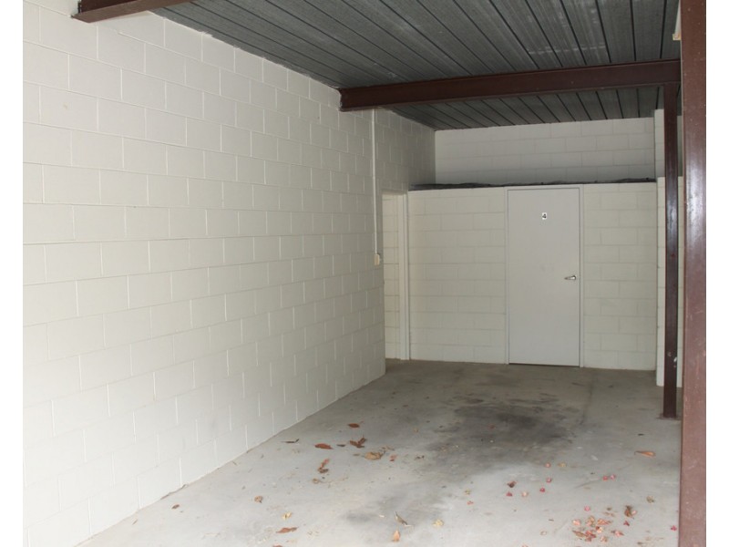 4/4 Arthur Street, Boyne Island QLD 4680