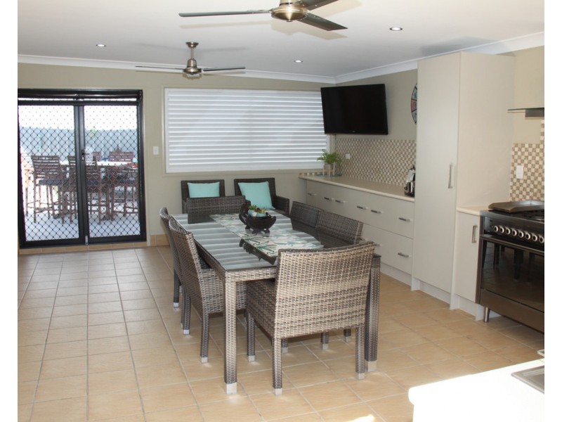 6 Bevington street, Tannum Sands QLD 4680