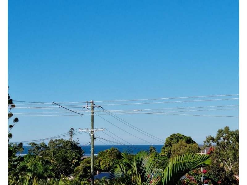 25 Katandra Street, Boyne Island QLD 4680