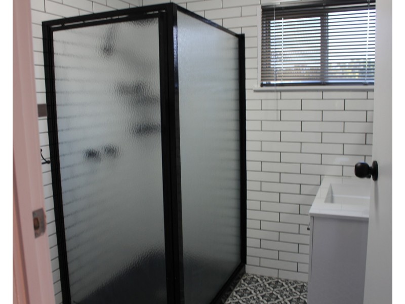 25 Katandra Street, Boyne Island QLD 4680