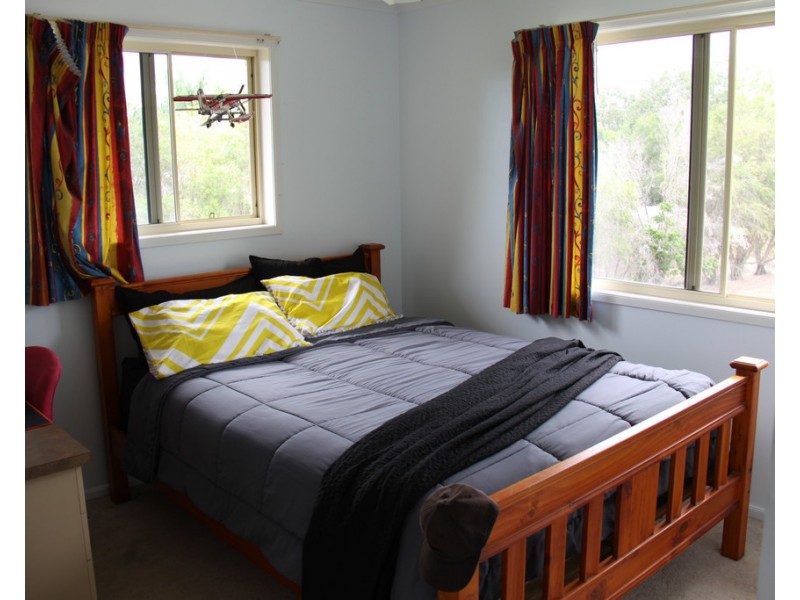 15 Golden Ave, Tannum Sands QLD 4680