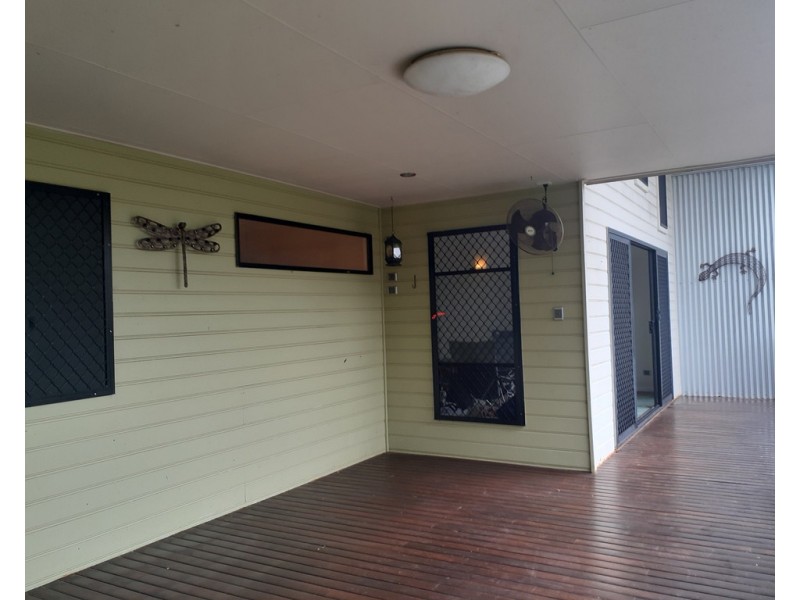 4 Bauhinia Street, Boyne Island QLD 4680