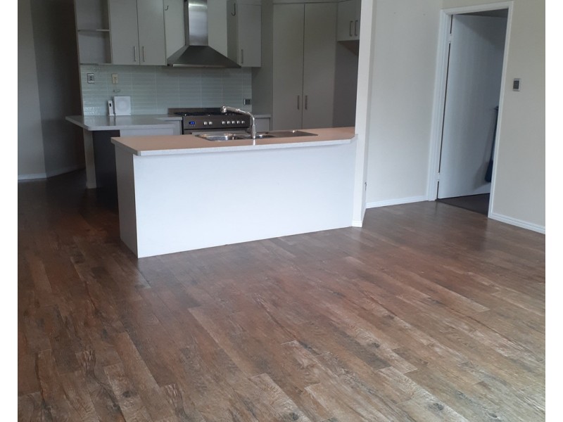 4 Bauhinia Street, Boyne Island QLD 4680