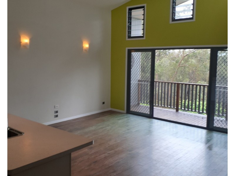 4 Bauhinia Street, Boyne Island QLD 4680