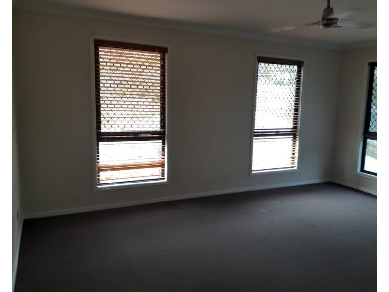 4 Bauhinia Street, Boyne Island QLD 4680