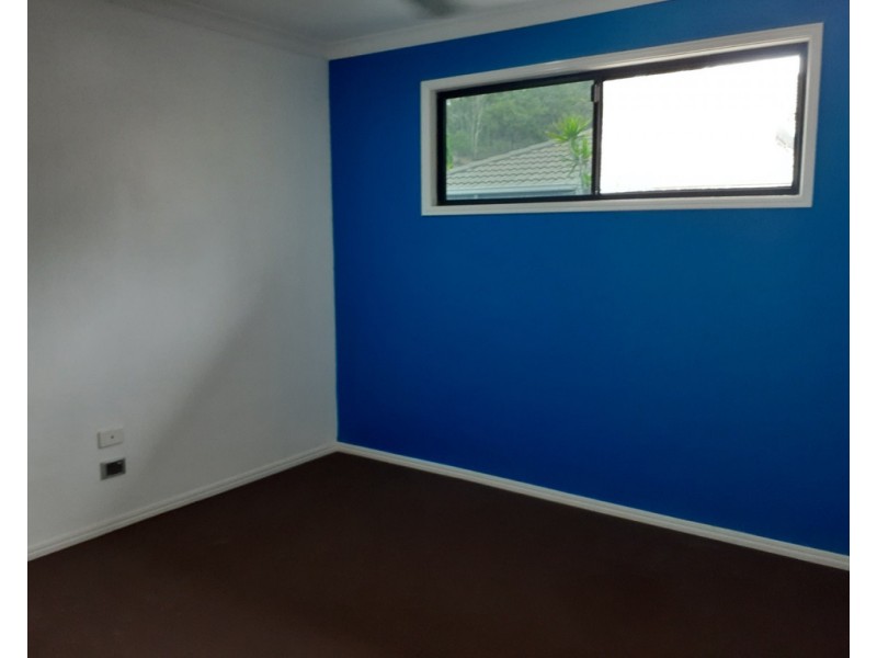 4 Bauhinia Street, Boyne Island QLD 4680