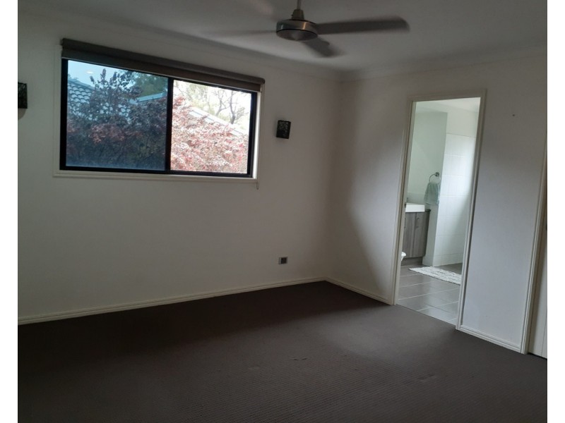 4 Bauhinia Street, Boyne Island QLD 4680