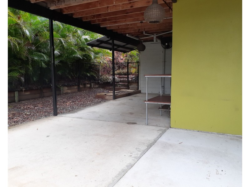 4 Bauhinia Street, Boyne Island QLD 4680