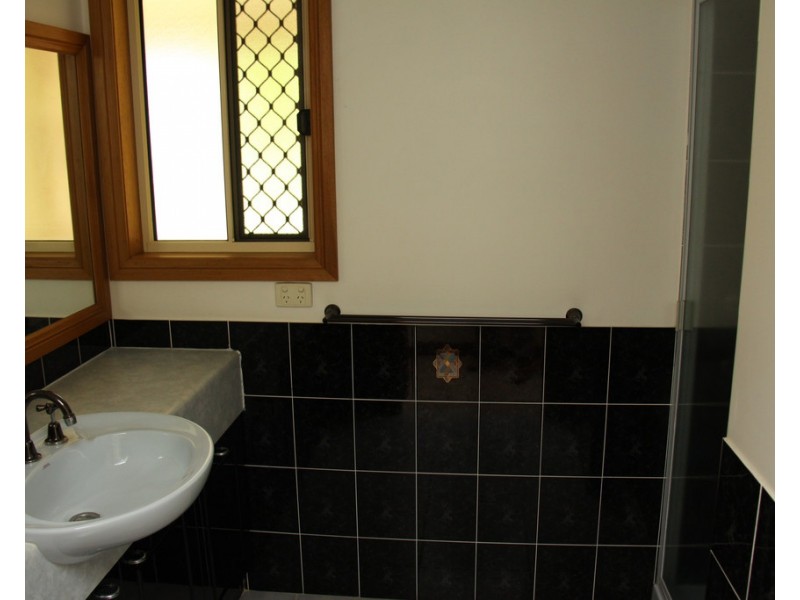25 Selma Court, Tannum Sands QLD 4680