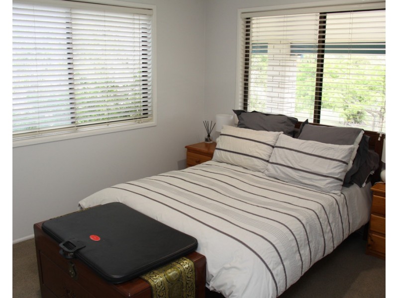 32 Helen Cresent, Wurdong Heights QLD 4680