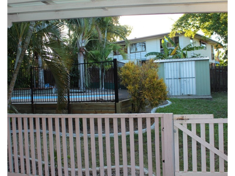 13 Swains Court, Boyne Island QLD 4680