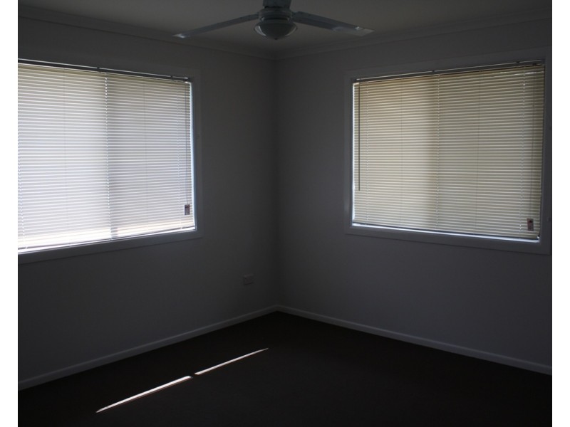 2 Chauvel Court, Boyne Island QLD 4680