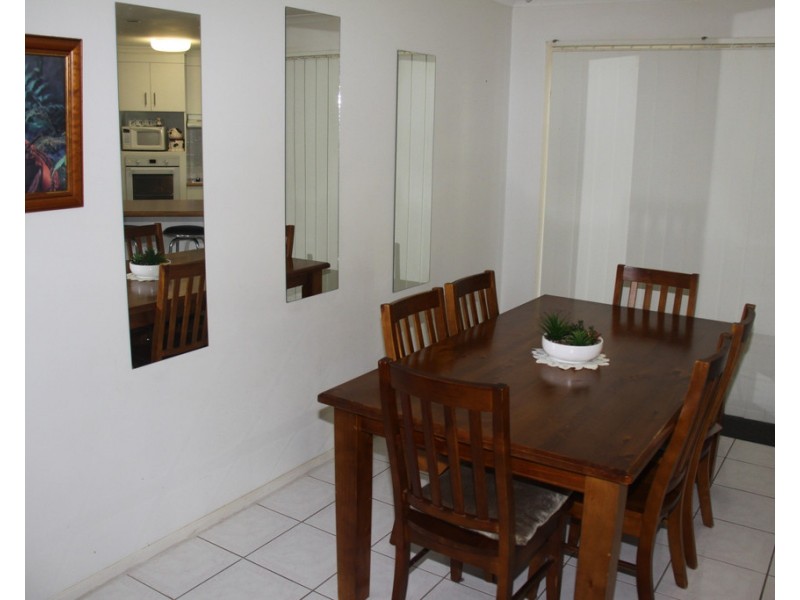 3 Kirrang Place, Boyne Island QLD 4680