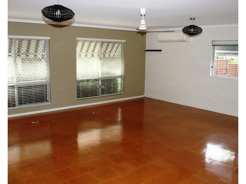 1 Scallop Street, Tannum Sands QLD 4680