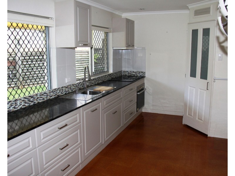 1 Scallop Street, Tannum Sands QLD 4680