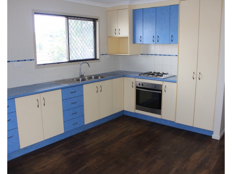 9 Marina Avenue, Boyne Island QLD 4680