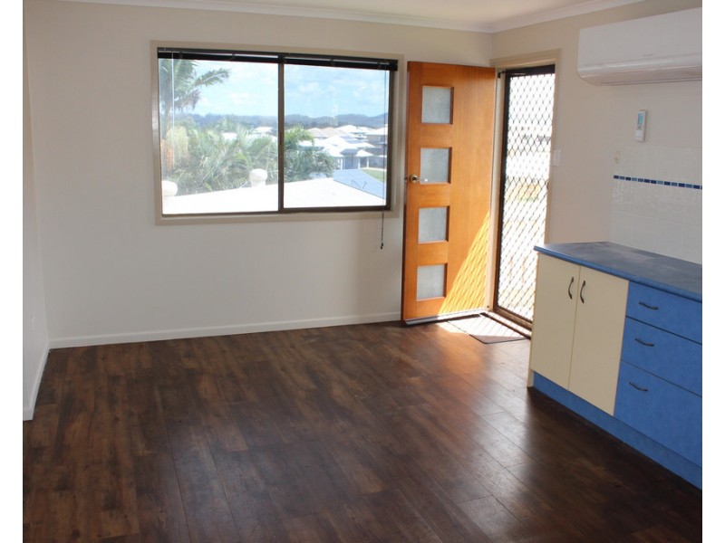 9 Marina Avenue, Boyne Island QLD 4680