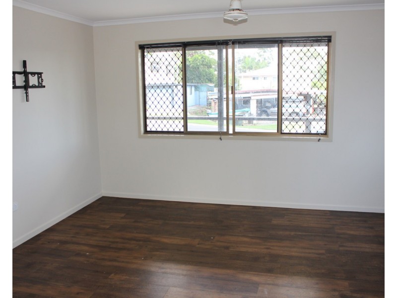 9 Marina Avenue, Boyne Island QLD 4680