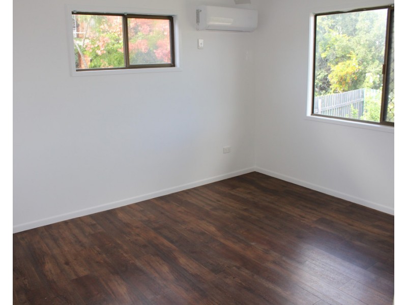 9 Marina Avenue, Boyne Island QLD 4680