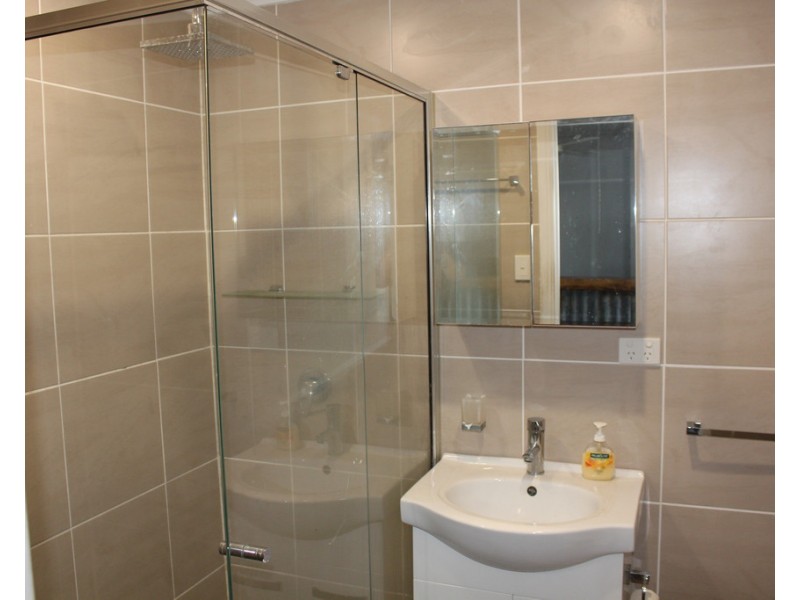 9 Marina Avenue, Boyne Island QLD 4680