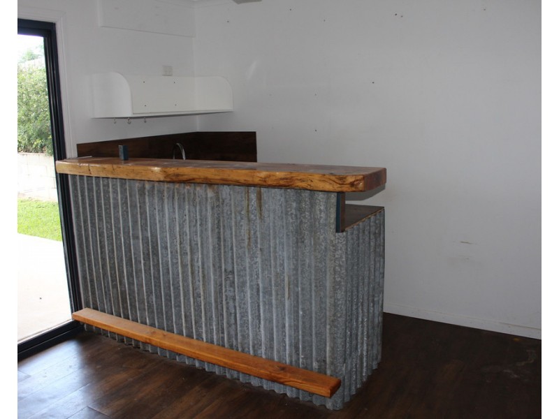 9 Marina Avenue, Boyne Island QLD 4680