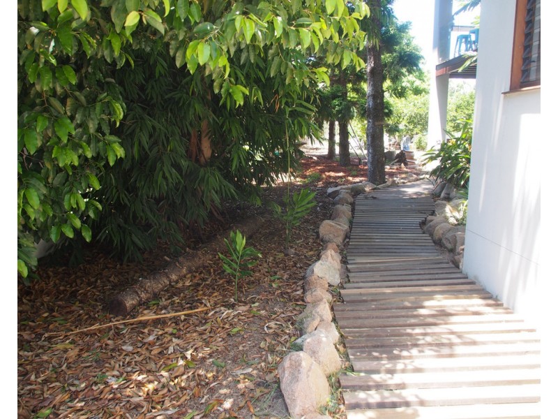 15 Groper Street, Tannum Sands QLD 4680