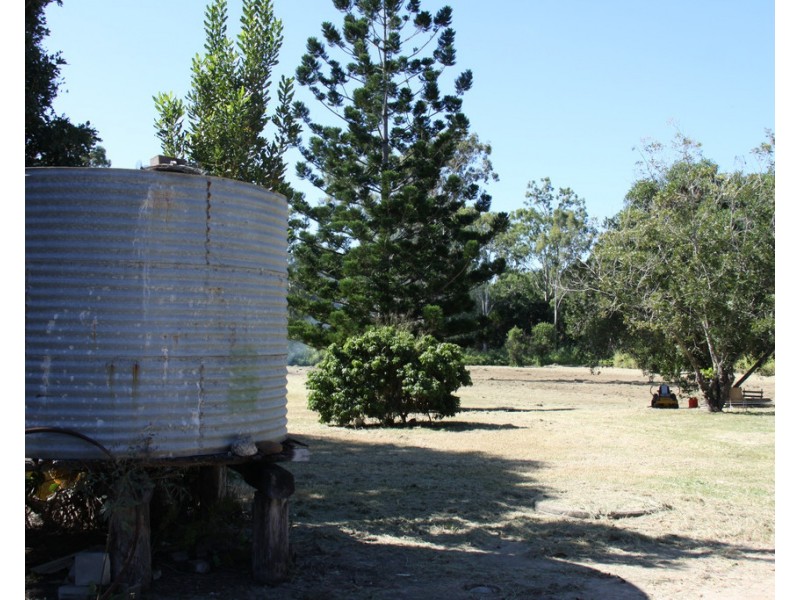 11 Awoonga Dam Road, Benaraby QLD 4680