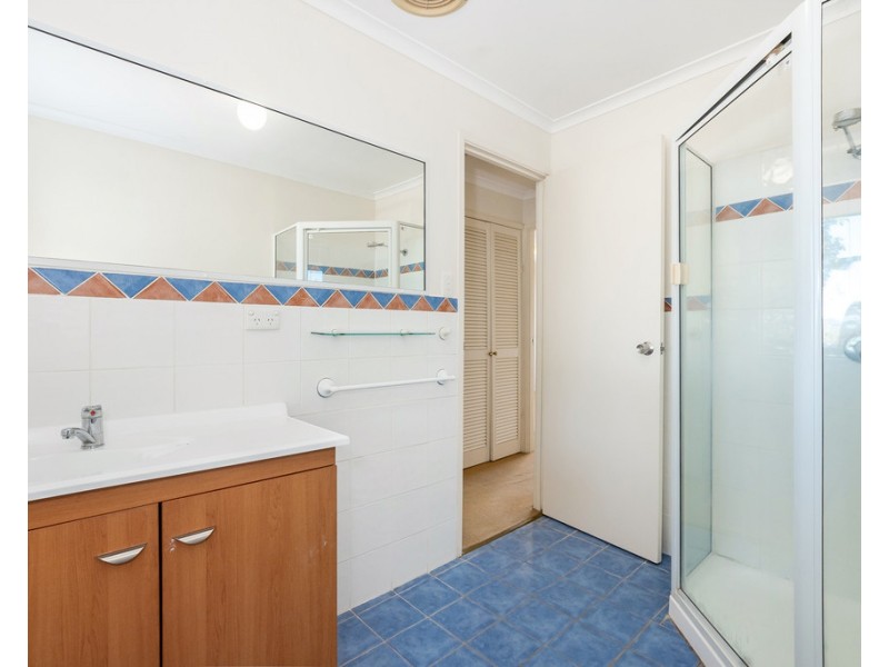 28 Sayre Cresent, Boyne Island QLD 4680