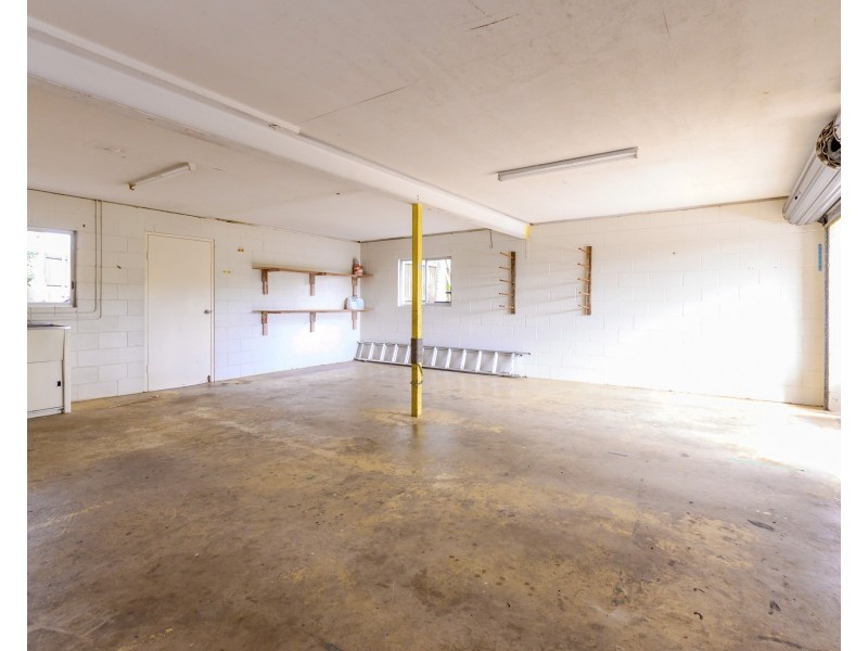 28 Sayre Cresent, Boyne Island QLD 4680