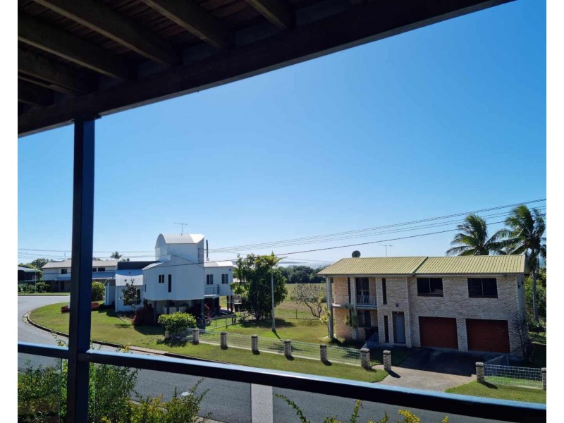 15 Gwen Street, Tannum Sands QLD 4680