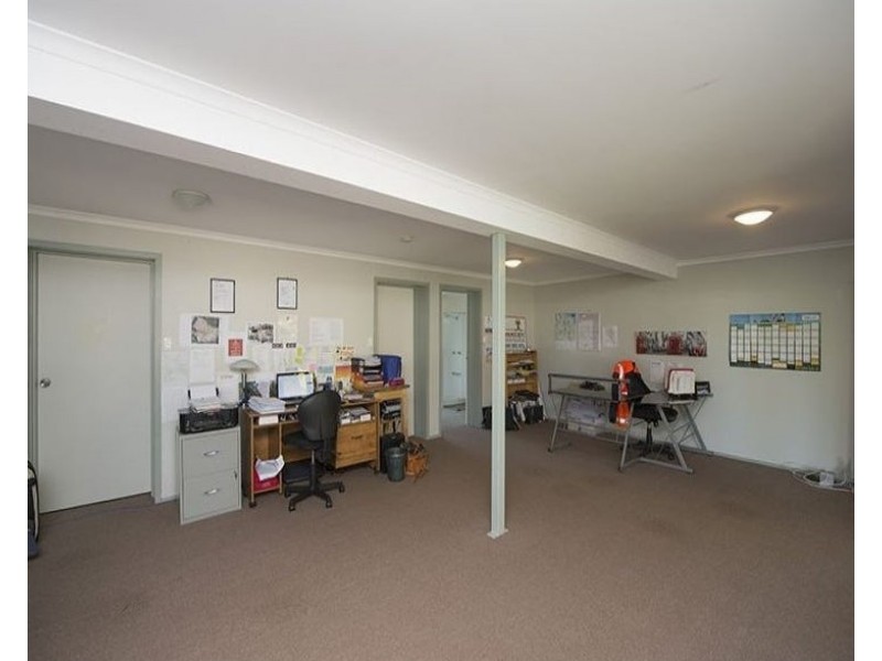8 Chapple Court, Boyne Island QLD 4680