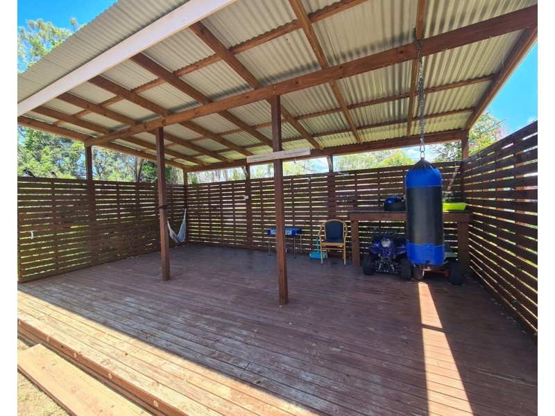 8 Chapple Court, Boyne Island QLD 4680